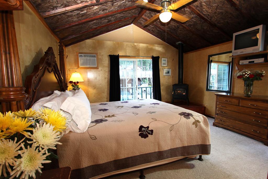 The Woods Hotel - Gay Lgbtq Cabins Guerneville Exterior foto