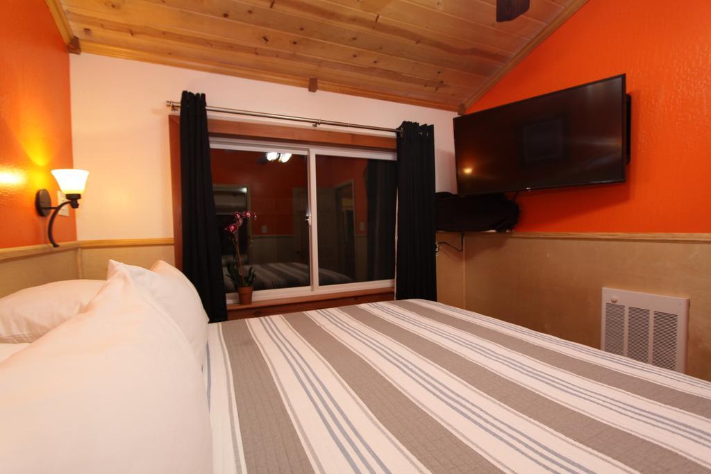 The Woods Hotel - Gay Lgbtq Cabins Guerneville Exterior foto