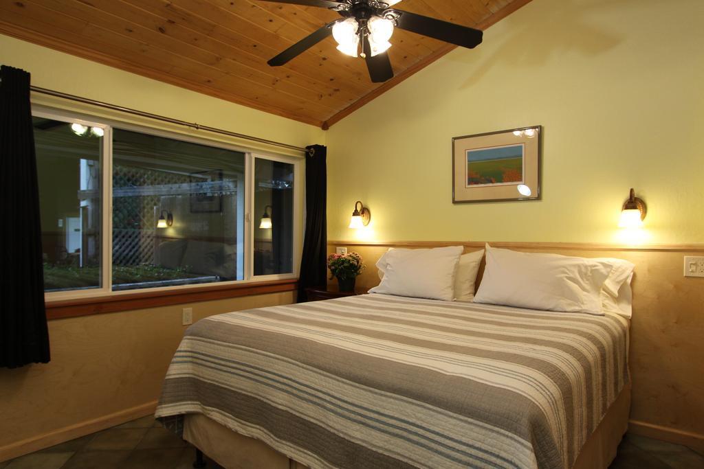 The Woods Hotel - Gay Lgbtq Cabins Guerneville Exterior foto